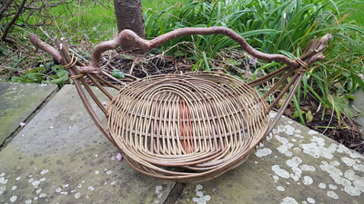 Zarzo Basket with natural handle, Clare Revera, Welsh Baskets