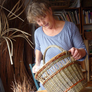 Clare Revera Willow Weaver weaving willow owl Wildlife Trust RHS